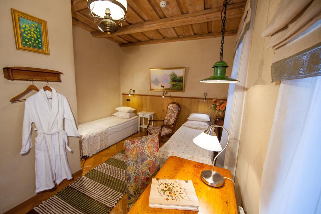 Aasa Kuelalistemaja Hotel Viljandi  Room photo