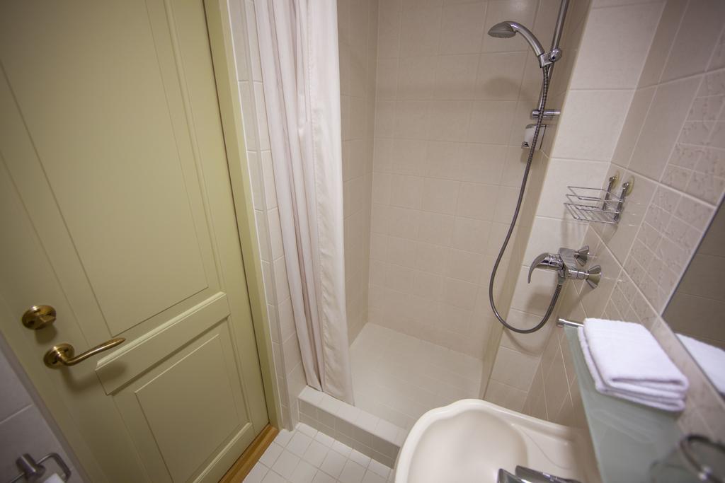 Aasa Kuelalistemaja Hotel Viljandi  Room photo
